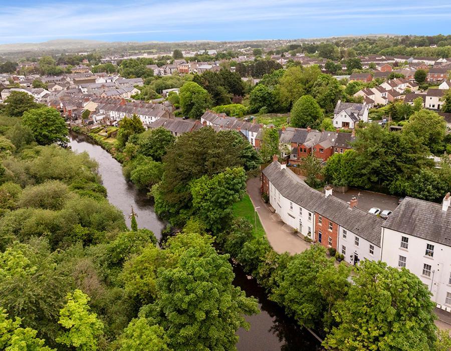 Riverside Townhouse Antrim Buitenkant foto